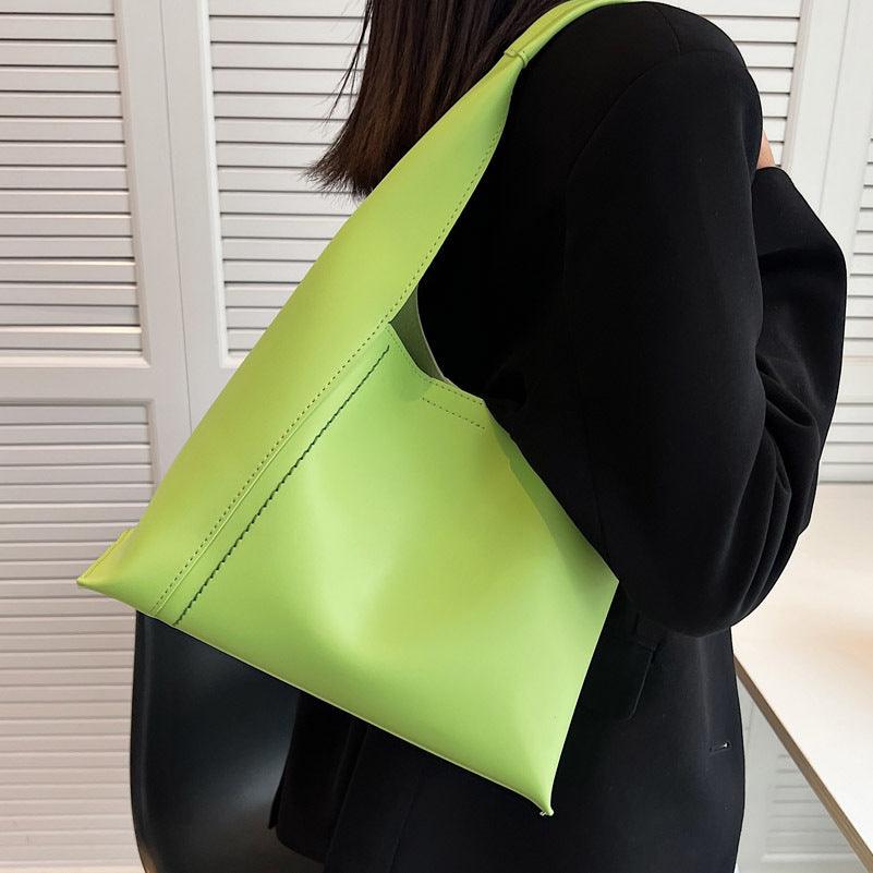 Eleganter Damen-Shopper in stilvollem Design mit grosser Kapazität, ideal für Alltag und Freizeit.