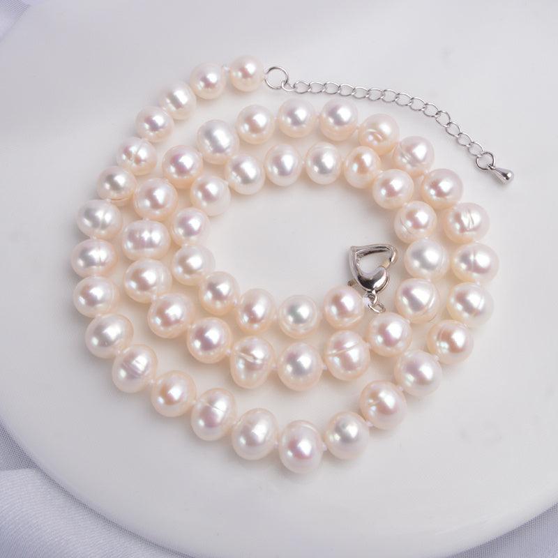 White freshwater pearl necklace