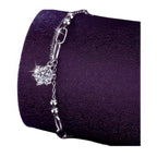 Detailaufnahme des 925 Silber Armbands – hochwertiger Moissanite oder Carbon Stein im Zentrum