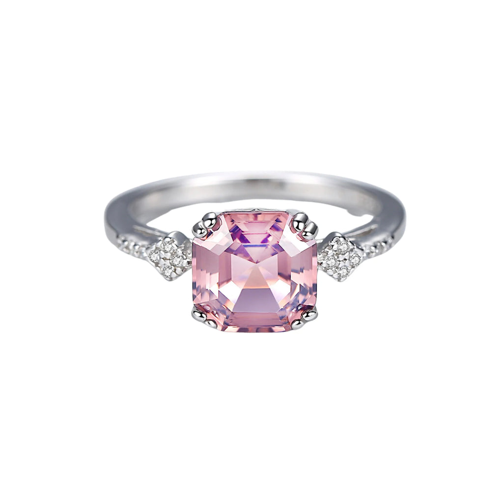 Ring mit rosa Morganit in geometrischer Fassung und hellem Zirkonia für moderne Looks