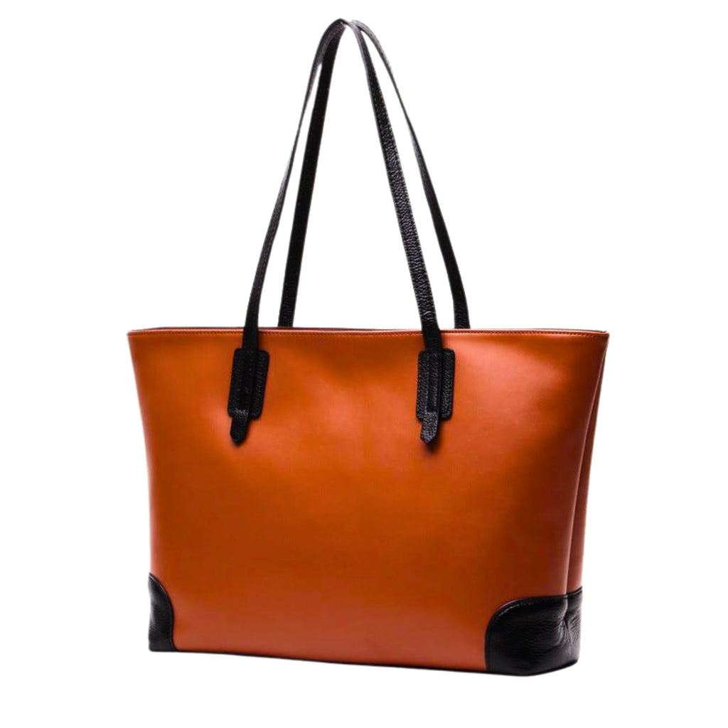 Braune Lederhandtasche mit schwarzem Boden, kontraststarkem Design und langem Riemen