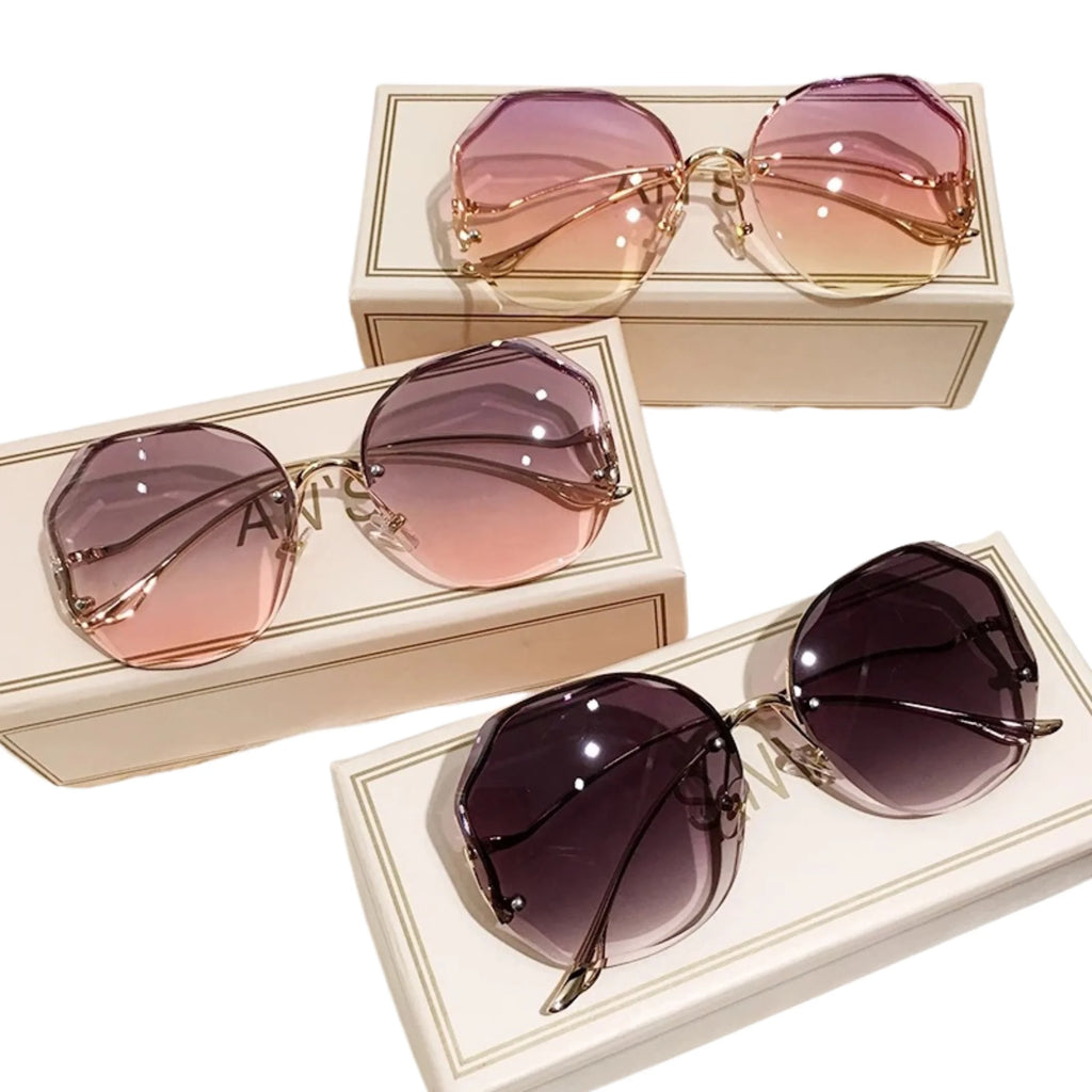 Drei Gradientflächen ohne Rahmen – keine Linie, kein Zentrum