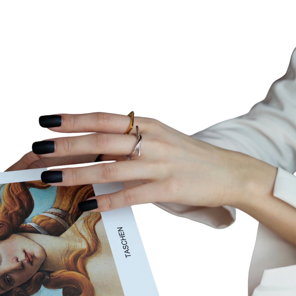 Ring mit grafischem Verlauf – erhältlich in Silber oder Gold