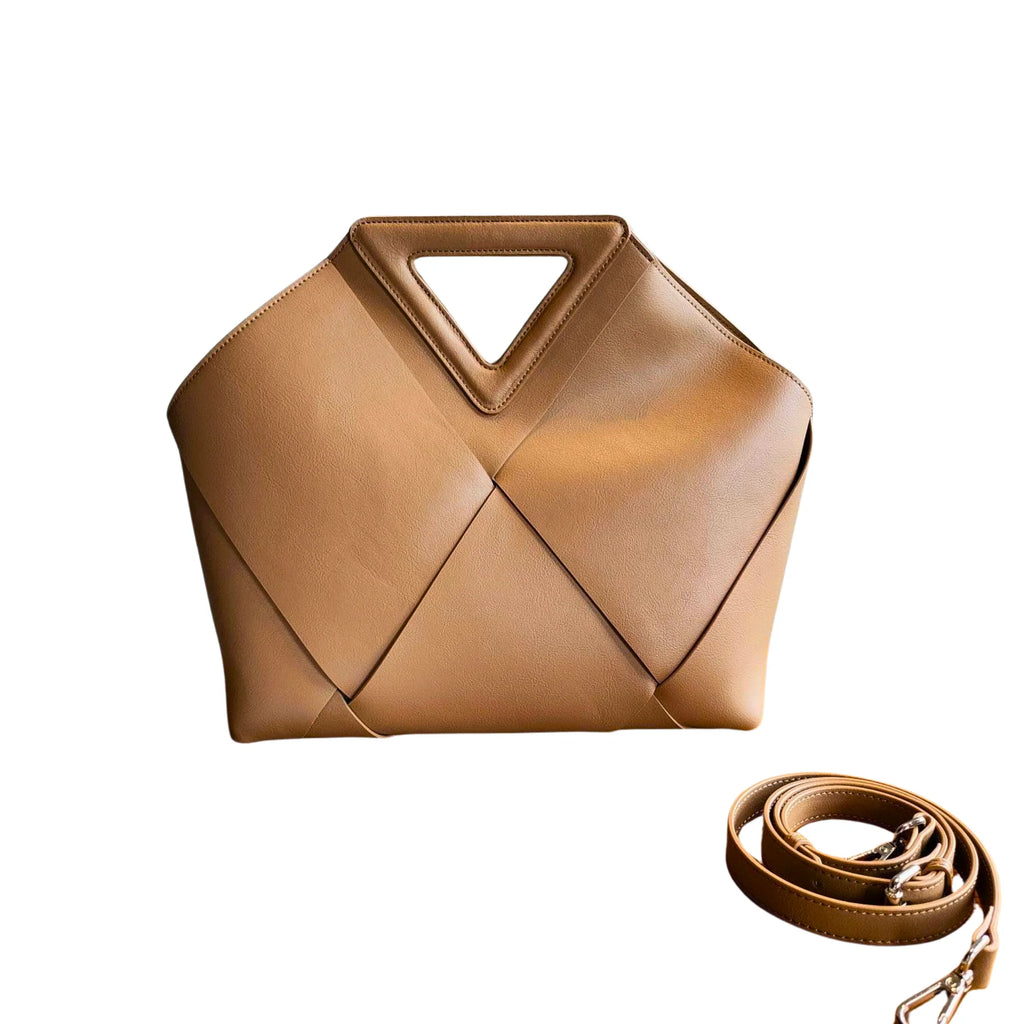 Apricotfarbene Lederhandtasche mit Rautenstruktur und Grifföffnung, elegant und klar