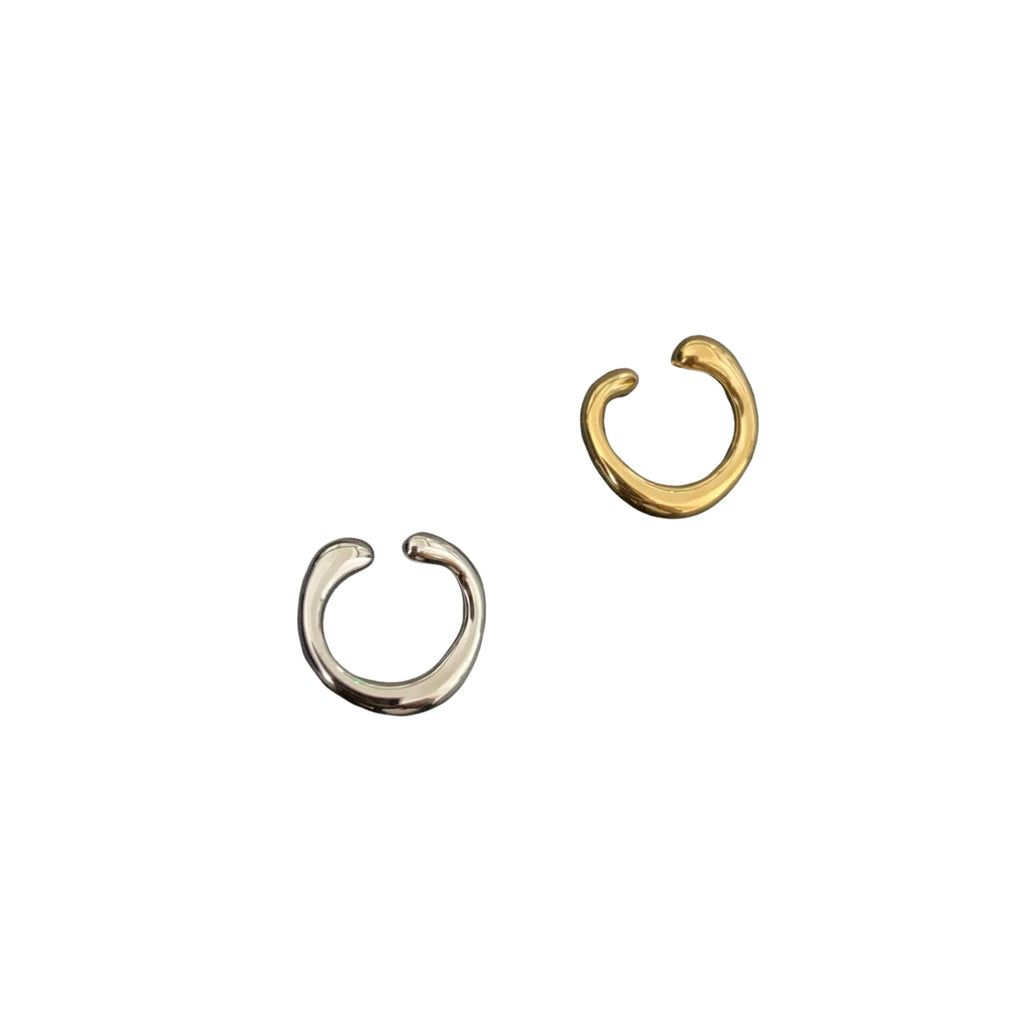 Lava Ear Cuff – Gold und Silber im Vergleich, Detailansicht