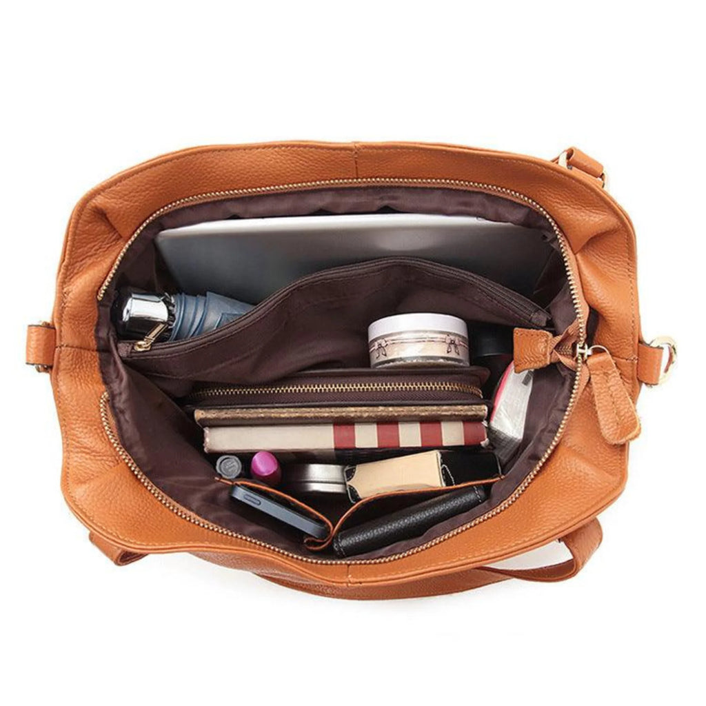 Innenleben mit Zipperfach, Dokumententasche und Organizerstruktur – mit braunem Futter