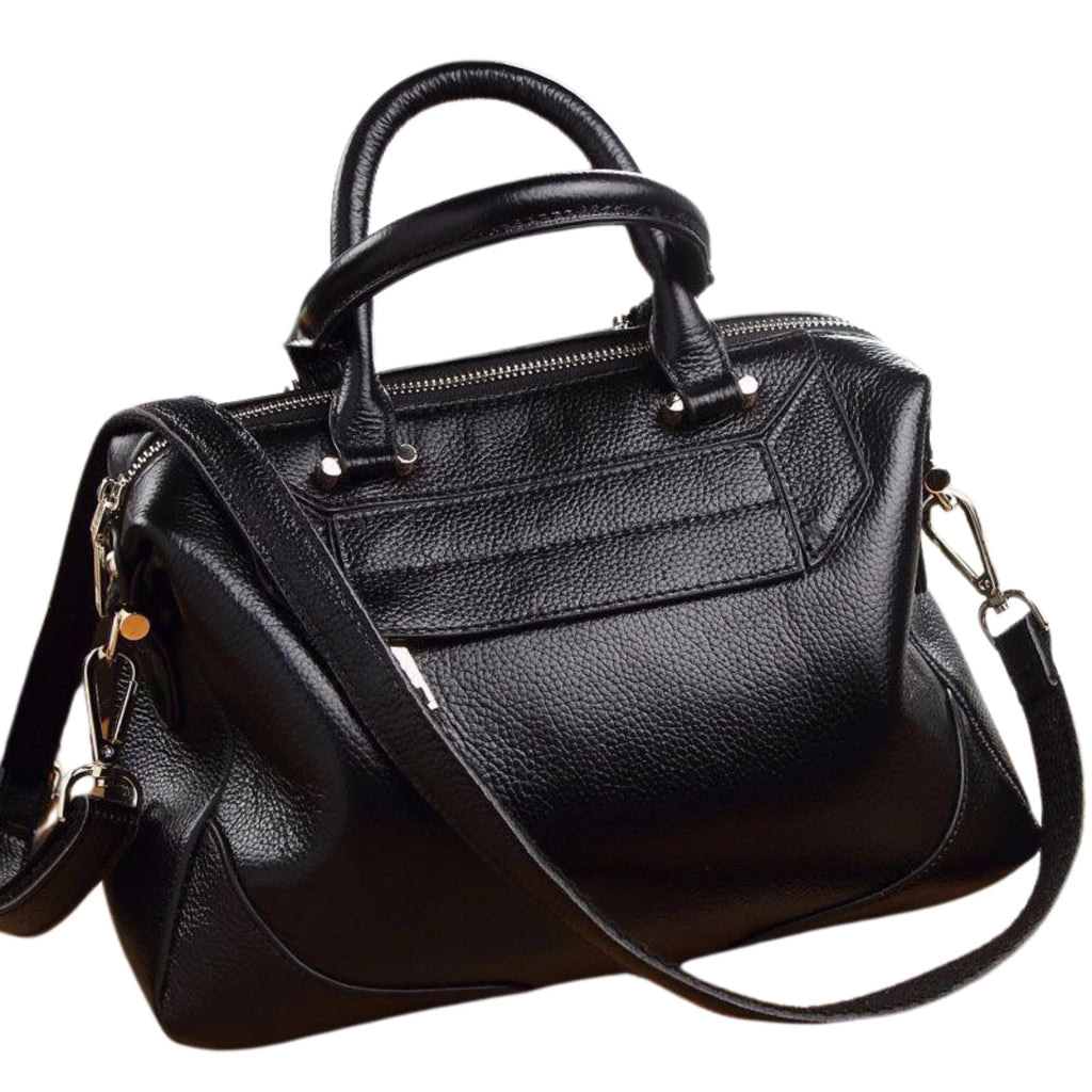 Kompakte Echtledertasche in Schwarz mit Strukturleder-Optik und abnehmbarem Schultergurt