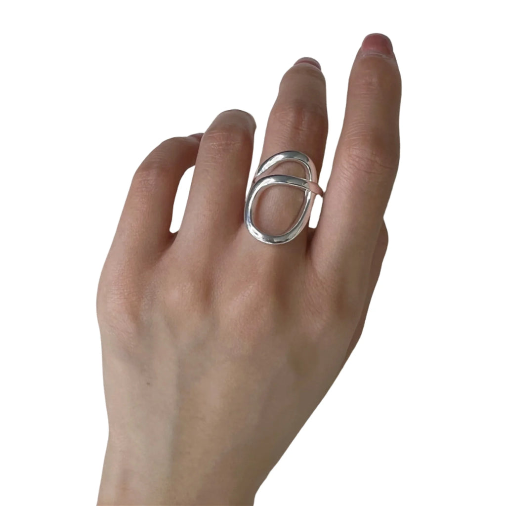 925 Silberring mit klarer Linienführung und schmaler Form – grössenverstellbar