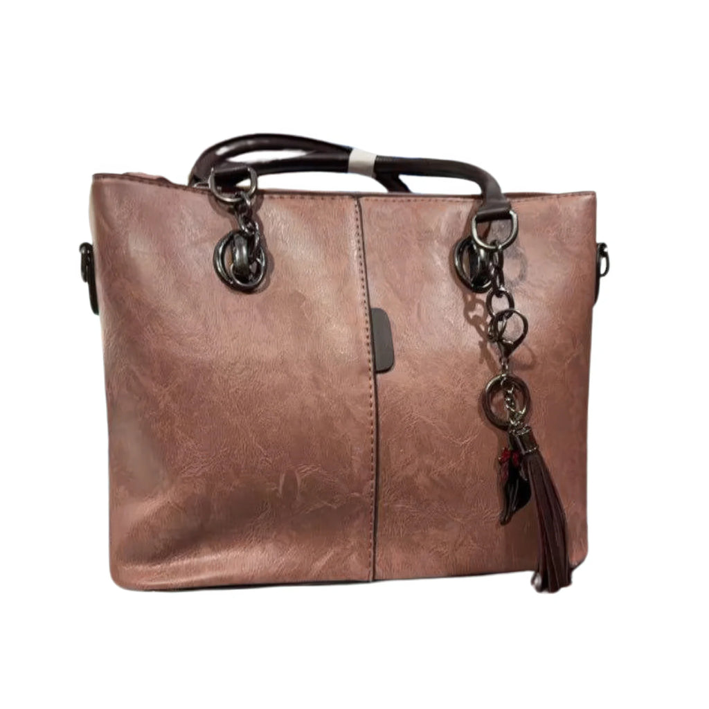 Leuchtend rote Tasche mit dunklem Gurt, strukturierter PU-Oberfläche und modernem Format