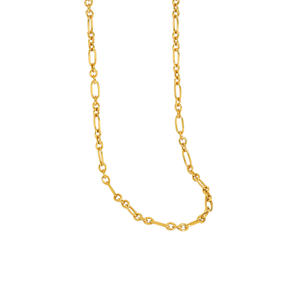 Halskette mit regelmässiger Struktur – ruhig, klar und hochwertig verarbeitet