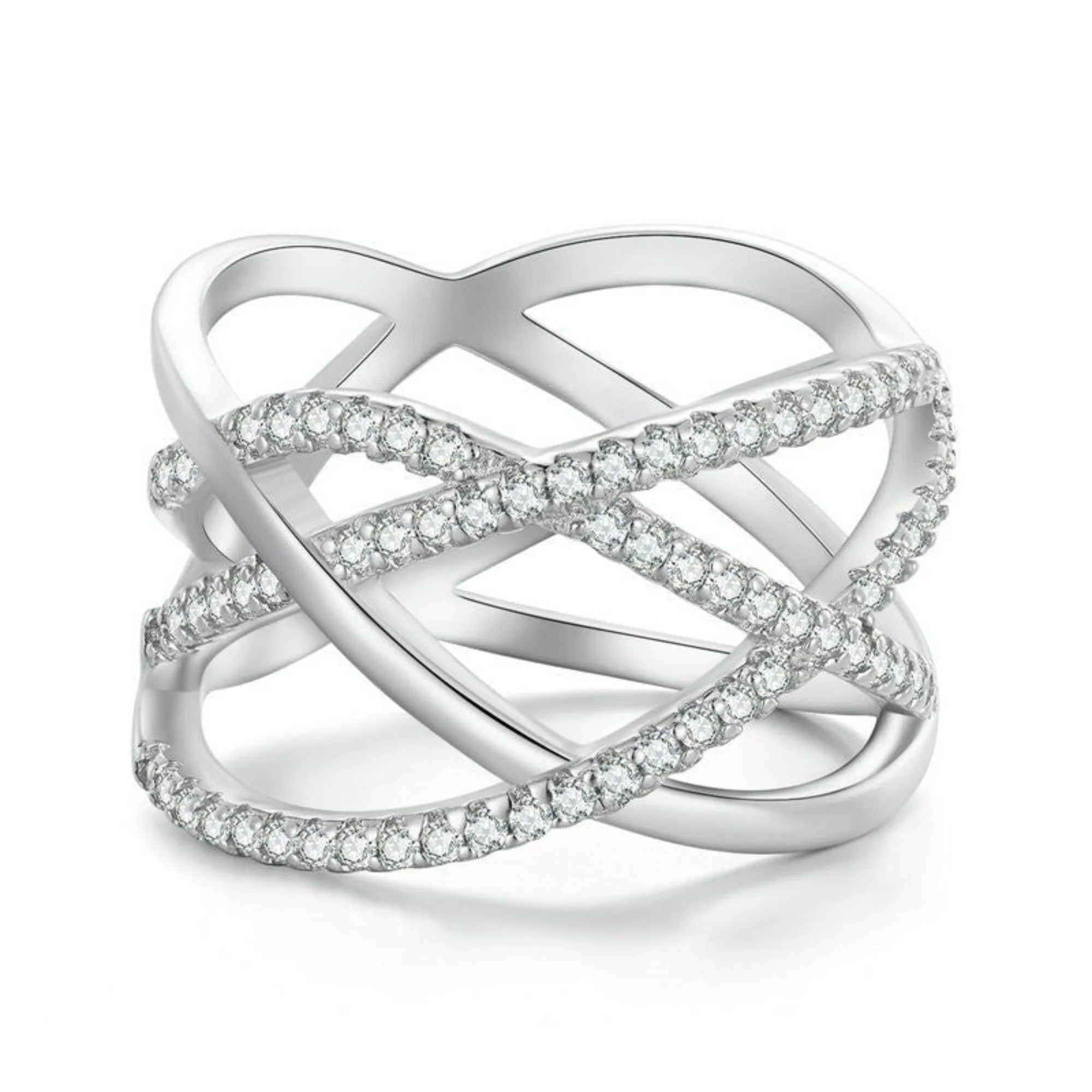 Stabiler Ring mit schmaler Form und mehrlagiger Gestaltung
