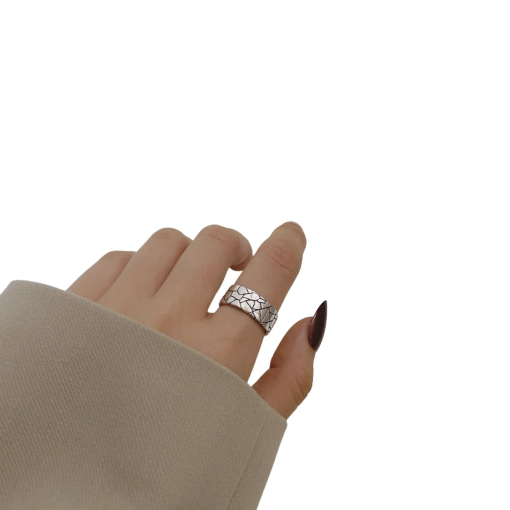 Crackle-Ring aus massivem Silber – organisches Design mit mattierter Textur