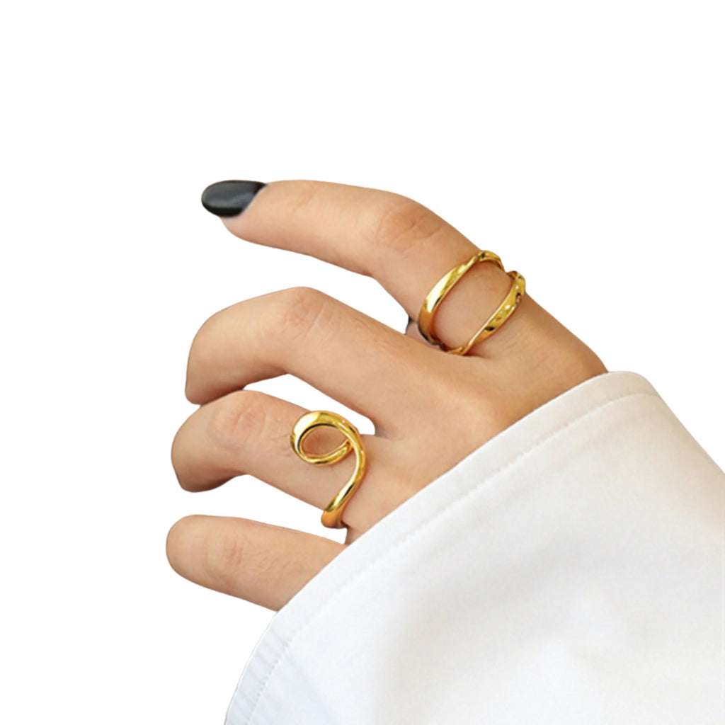 925 Silberring mit klarer Linienführung und organischem Design