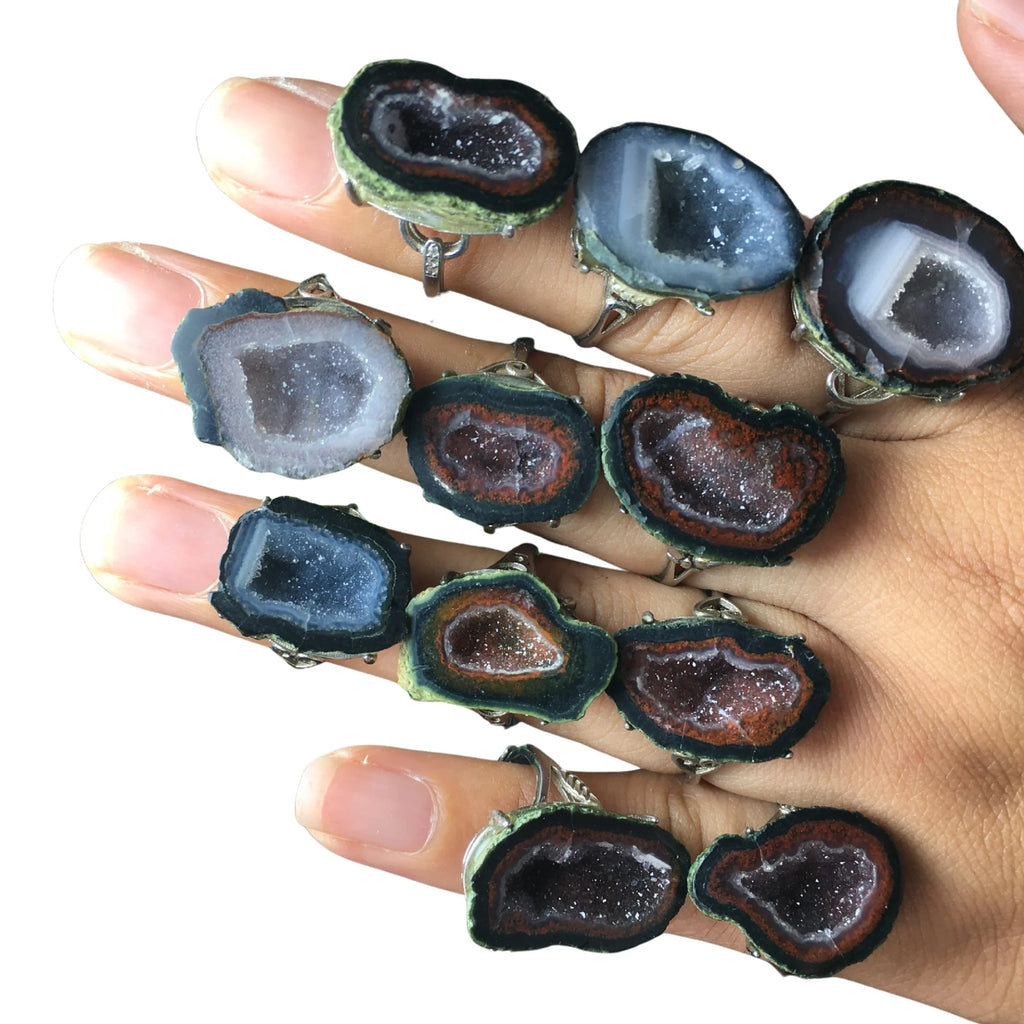 Achat-Ring mit Wasser- und Sterneneffekt – leicht anpassbar