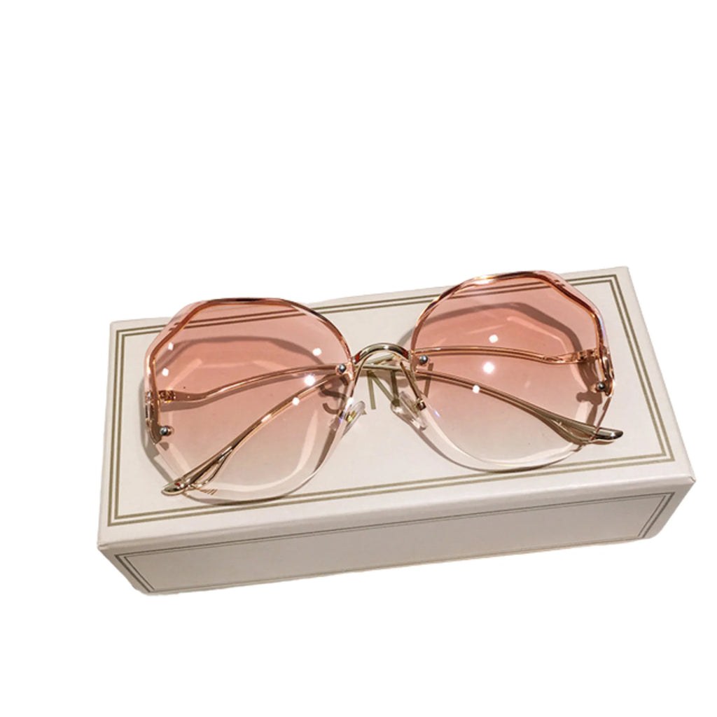 Goldgelb trifft Violett – Fläche ohne Richtung