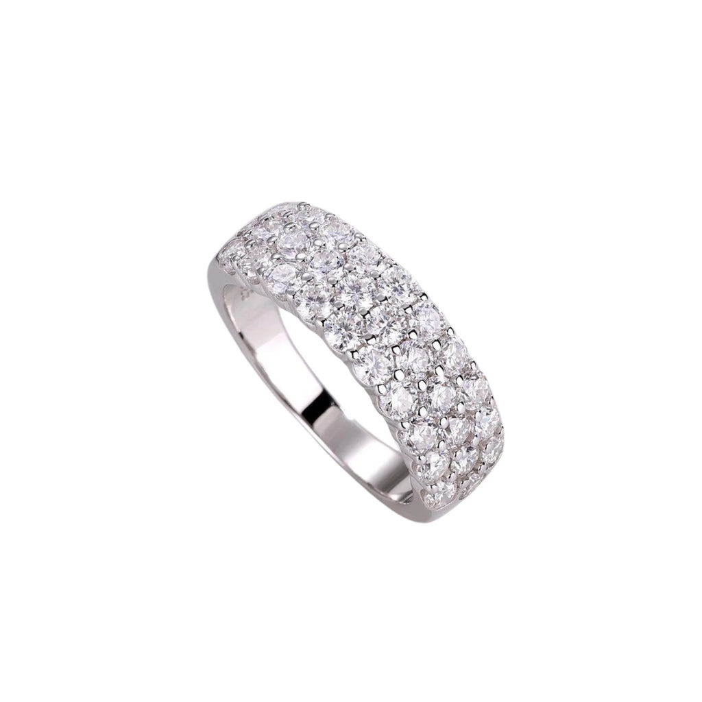 925er Silberring mit funkelnden Moissaniten – modern und stark