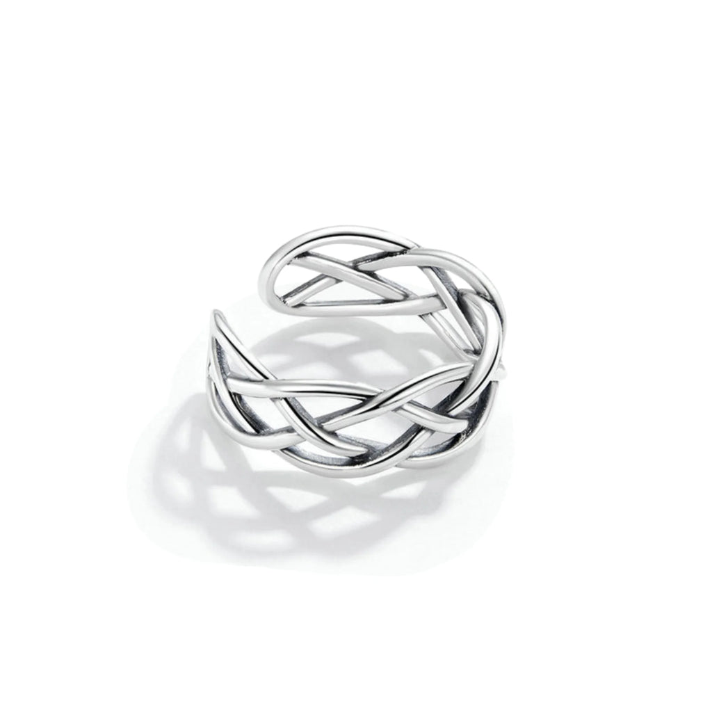 925 Silberring mit handwerklicher Textur und flexiblem Tragekomfort