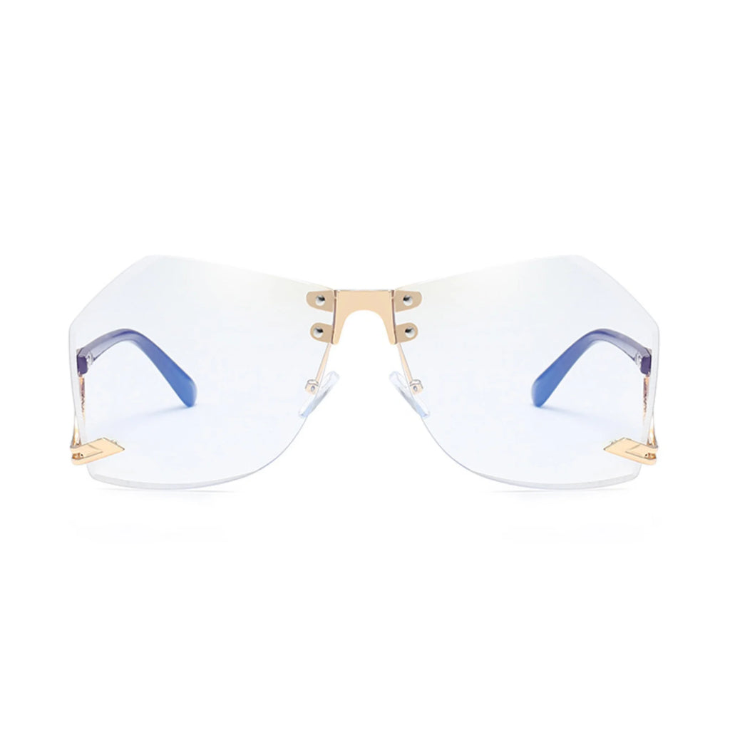 Klare Fläche mit offenem Blick – getragen ohne Linie