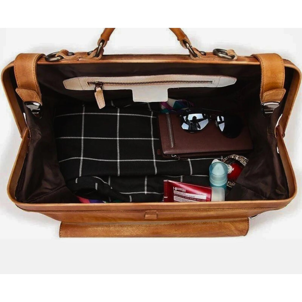 leder weekender 52 cm – innenansicht toscana brown mit bodenfach