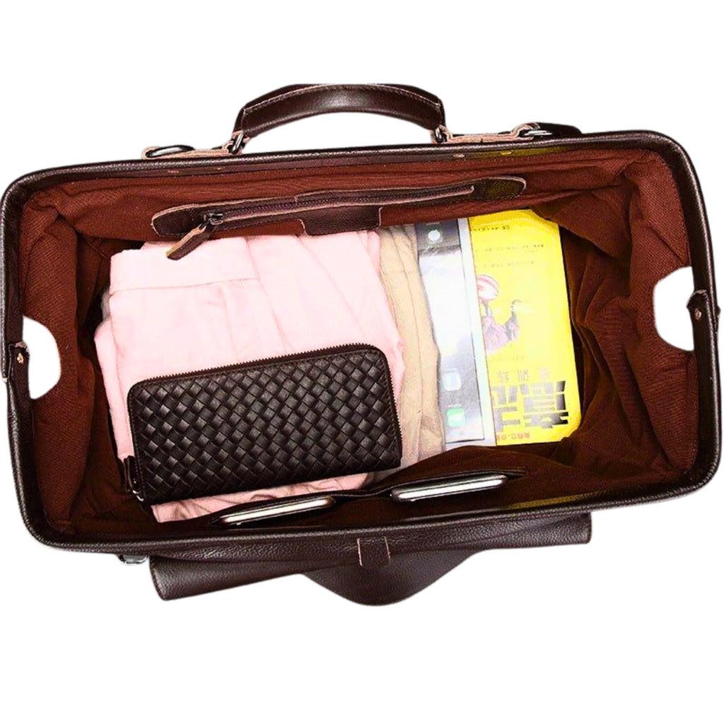 leder weekender 52 cm – innenfach mit dokumenten und laptop