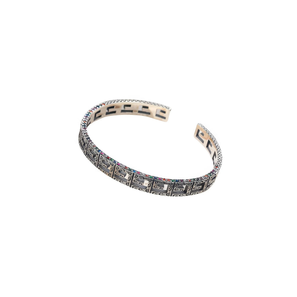 Schräg aufgenommener Armreif – G-Muster, multicolor Edelsteine, Statement in 925 Silber