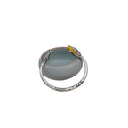 925 Silber Armreif mit Lotusblatt und Chalcedon – Studioaufnahme mit stilvoller Objektpräsentation