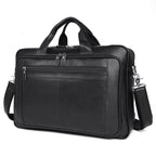 Seitliche Ansicht der Tasche – strukturiertes Leder, leicht glänzend, funktionales Business-Design ohne Branding.