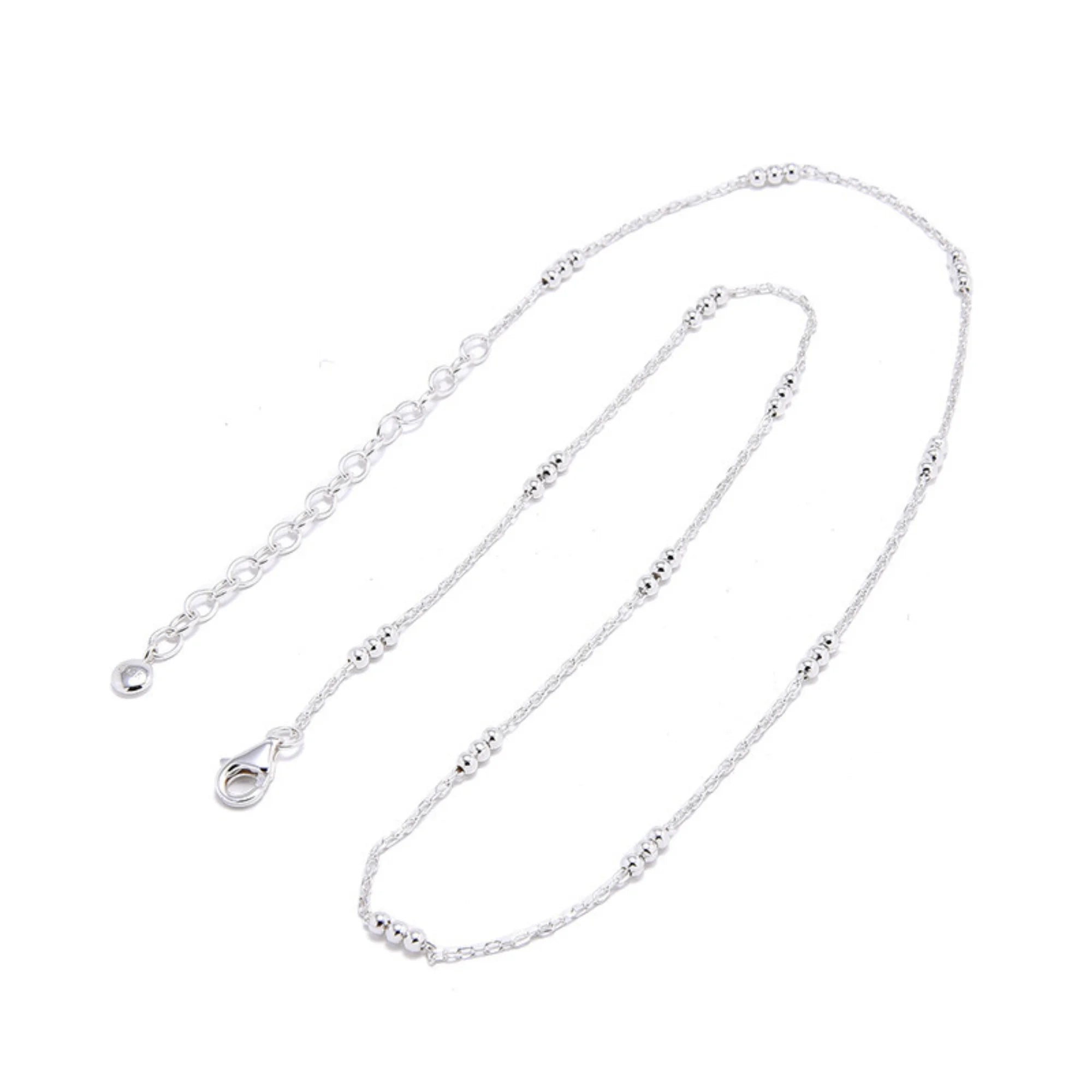 Dreistrang-Kette aus 925 Silber – klar strukturiert, leicht glänzend, perfekt für Layering