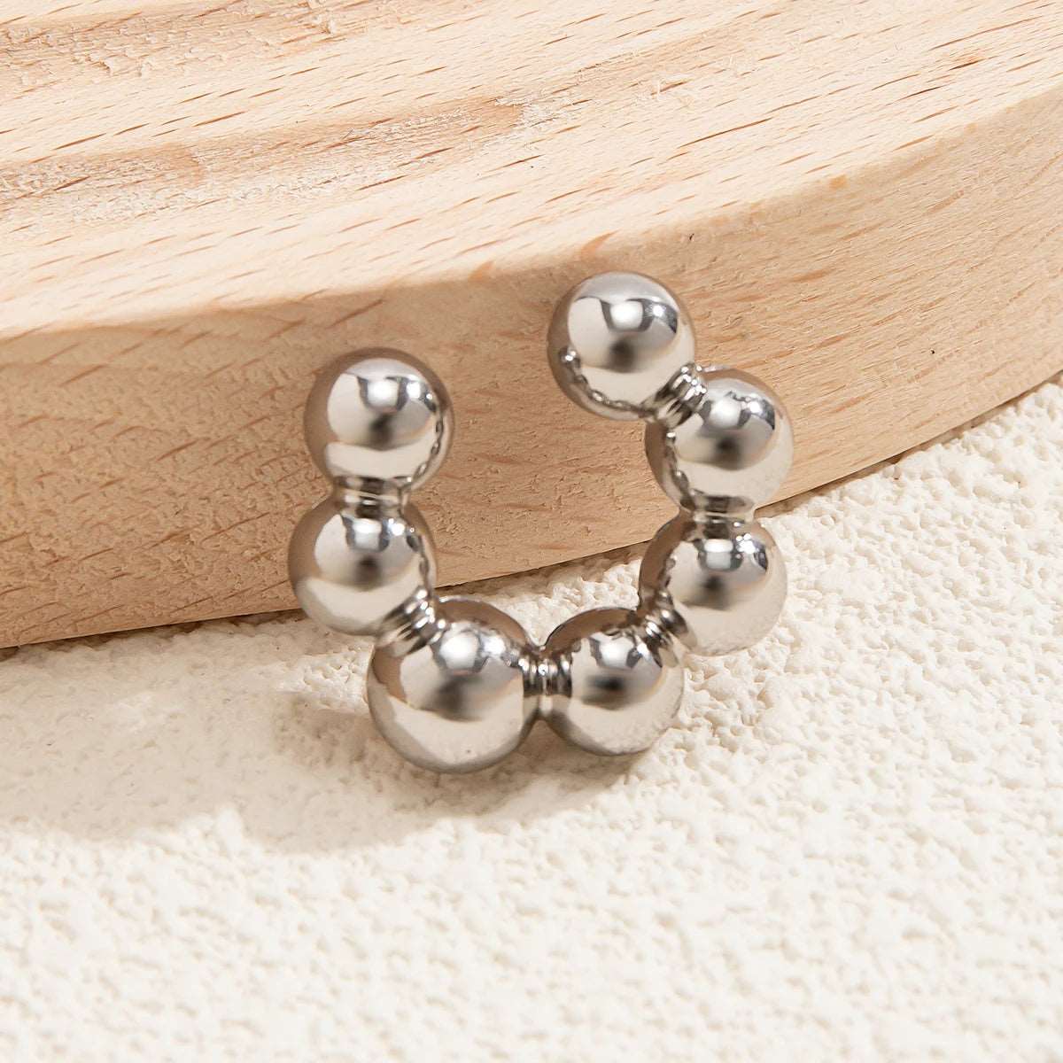 Elegante Small Ball Ear Clips – Modischer Schmuck - Bodison