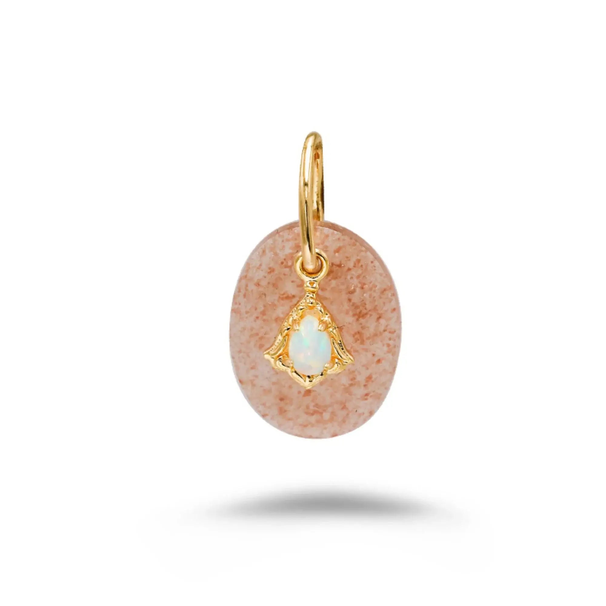 Erdbeerquarz-Anhänger mit Goldfassung und Opaleinsatz