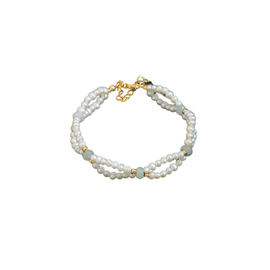 Filigranes Armband mit zwei Strängen echter Perlen, Goldverbindung und verstellbarem Verschluss