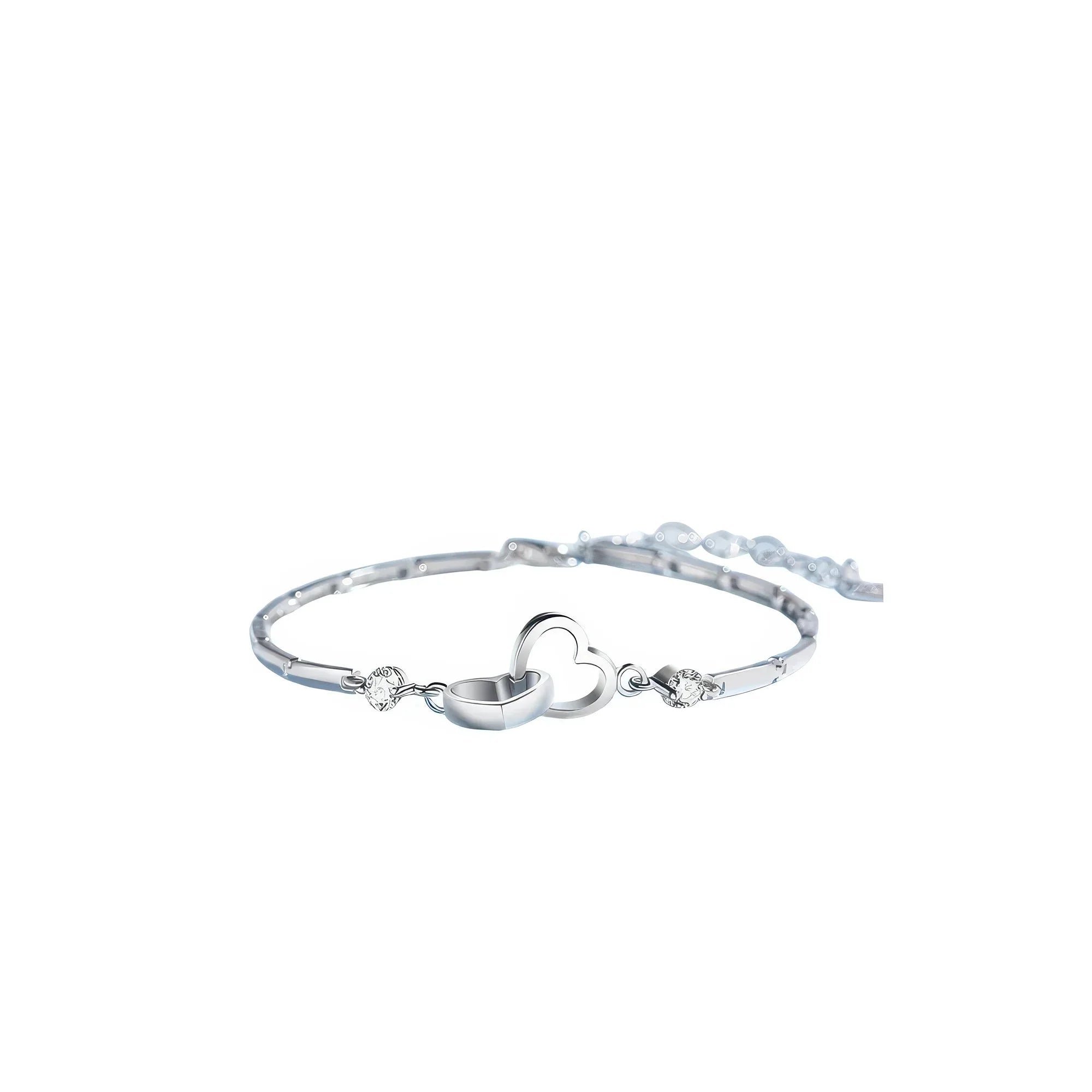 Seitliche Ansicht des Herzarmbands aus 925 Silber – sanfte Glieder & funkelnder Ausdruck