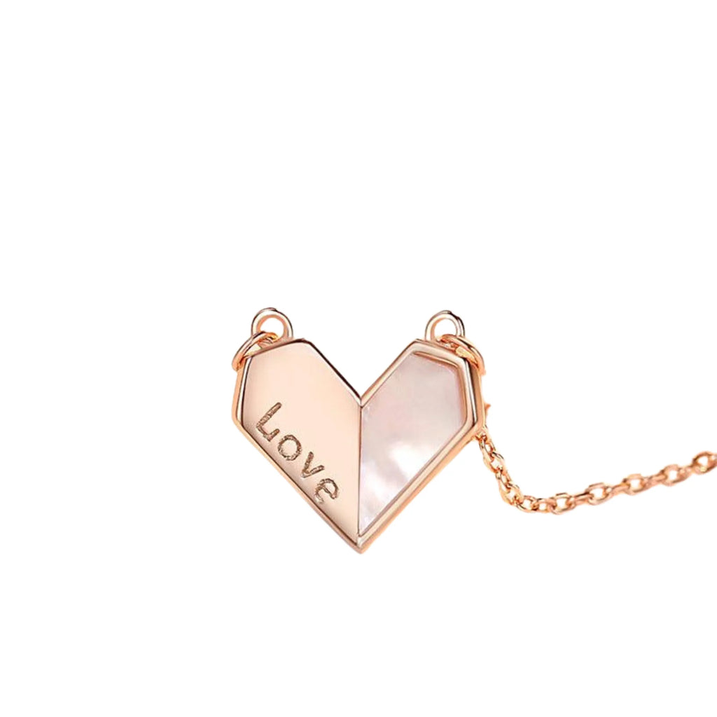 Herzkette mit LOVE-Gravur und Perloptik – aus 925 Silber, glänzend und klar facettiert