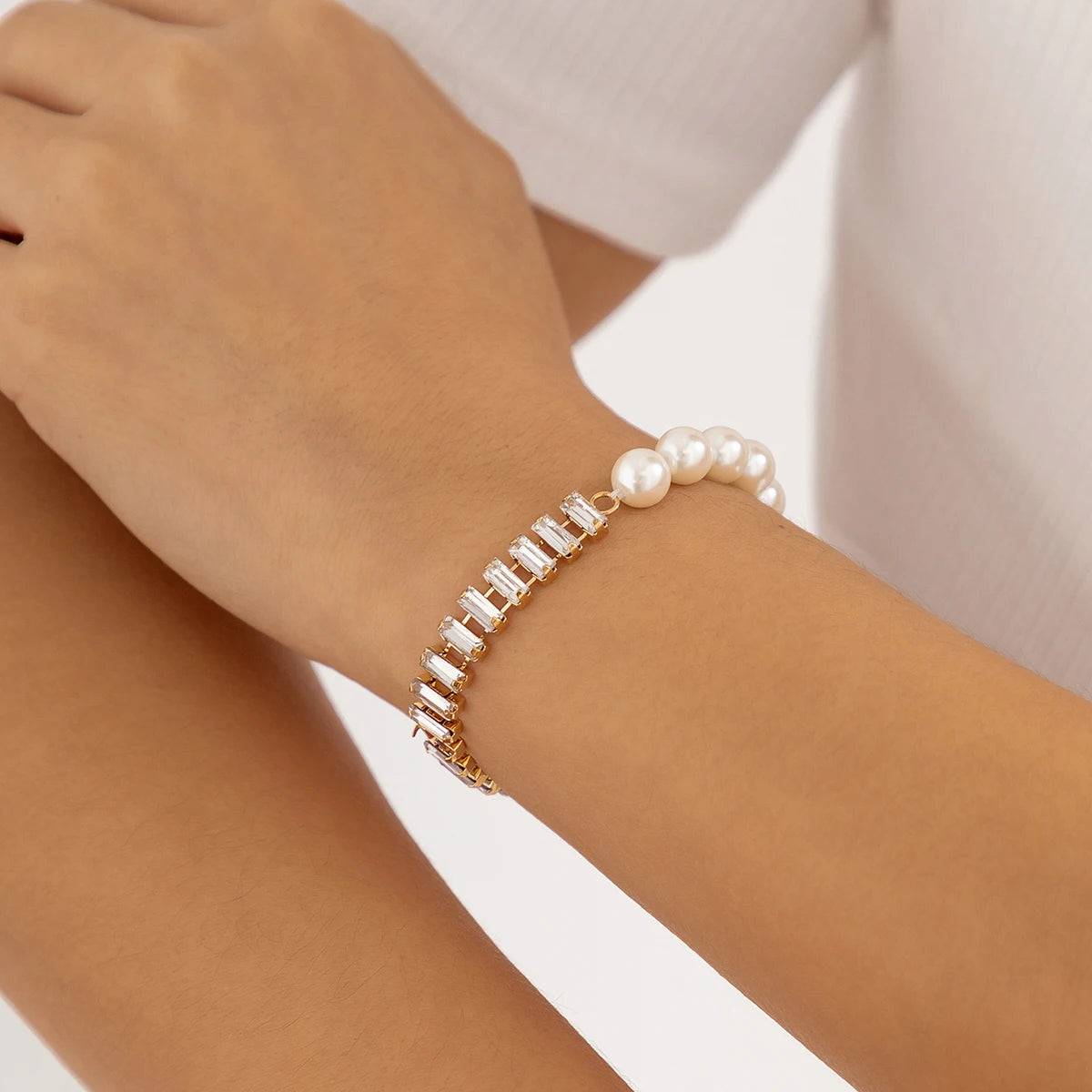 Imitationsperlen - Armband – Eleganter Schmuck für Damen - Bodison