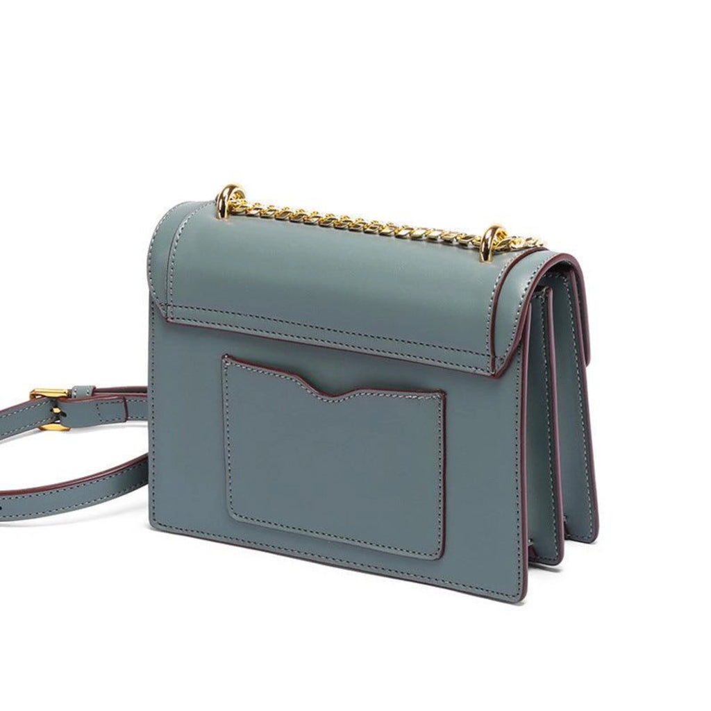 Echtleder Schultertasche in Sage Blue – mit Rückfach und goldener Kette, funktional und elegant
