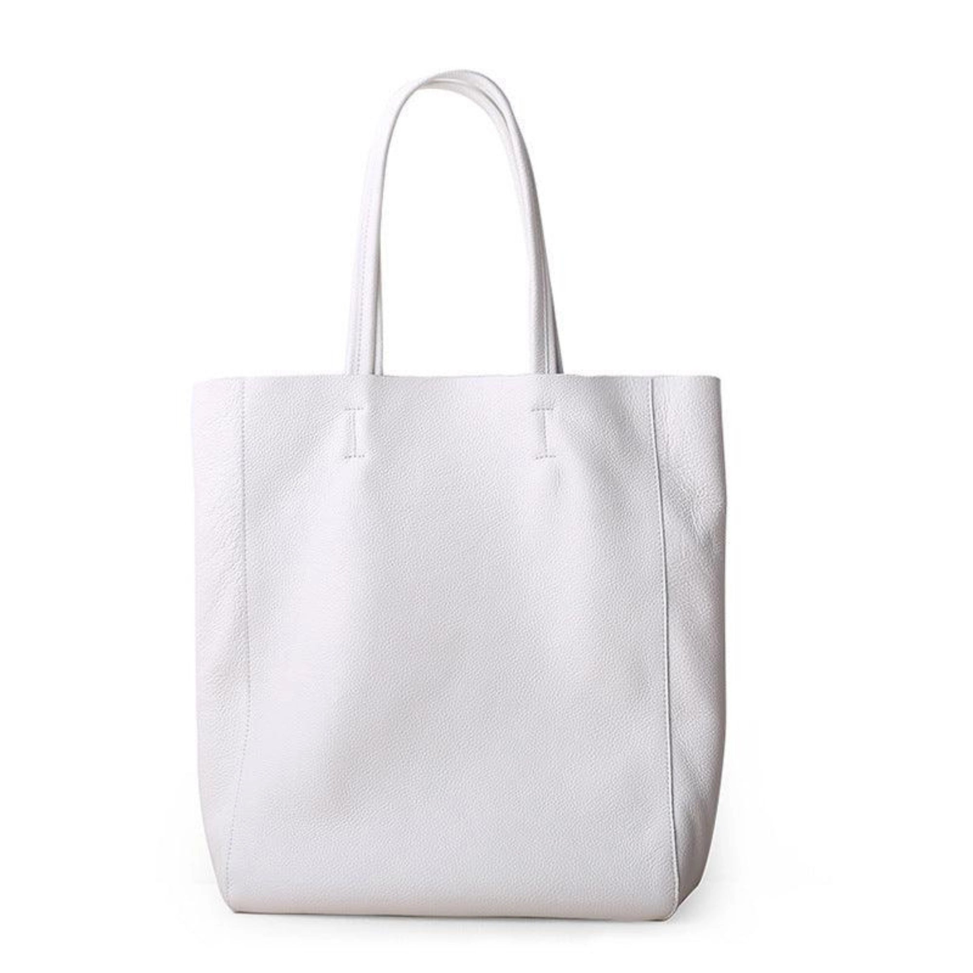 Minimalistische Leder Schultertasche in Snow White – urban klar, edel und formstabil