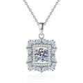 Detailansicht quadratischer Moissanite in 925 Silberfassung
