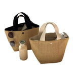 Zwei Rattantaschen nebeneinander – Shadow Black und Ivory Wheat, bereit für Alltagsszenen