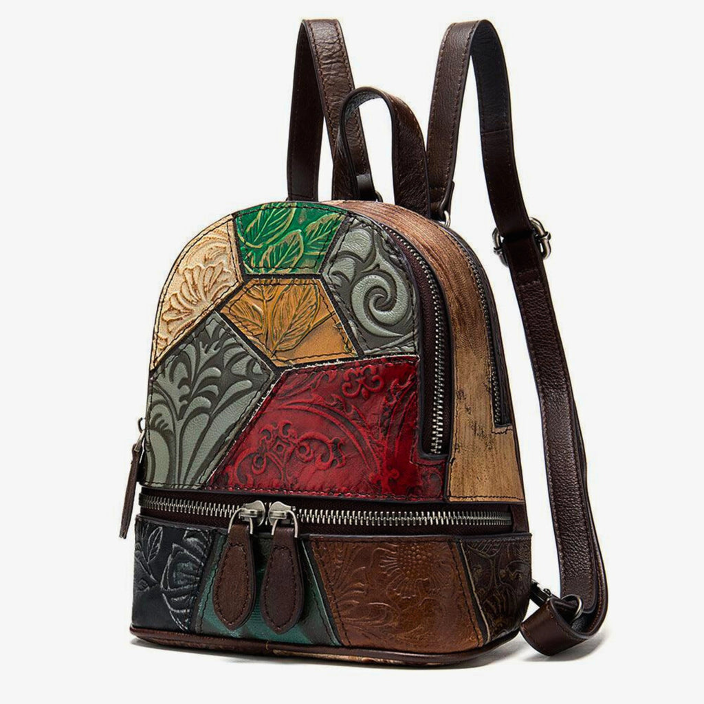 Patchwork-Rucksack in Classic Mosaic – farbintensiv, kompaktes Design, künstlerisch und strukturiert.