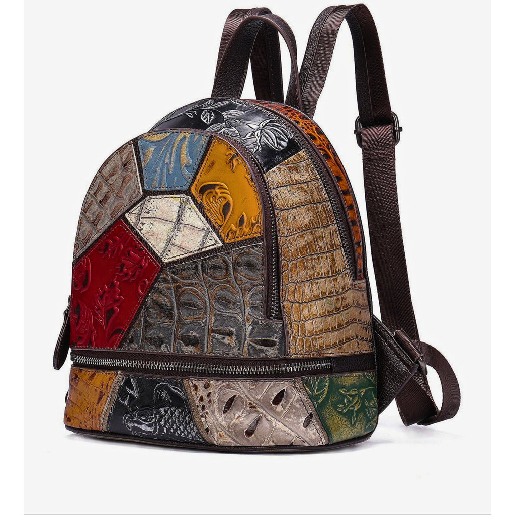 Rucksack Retro Contrast – Seitenansicht des markanten Boho-Designs mit Prägungen und Farbakzenten.