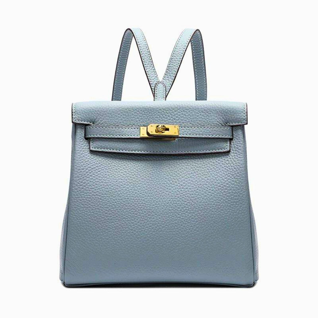 Sky Blue Rucksack – hellblauer Akzent, markenfrei, mit strukturierter Oberfläche und weichen Gurten.