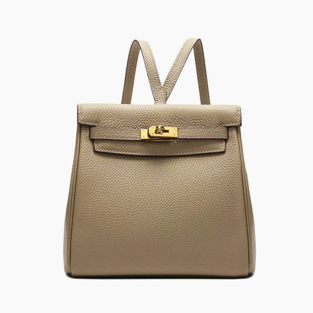 Damenrucksack in Taupe Beige – zeitloser Farbton, strukturiertes Rindsleder, kompakt und elegant.