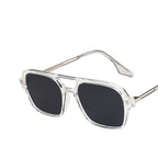 Rechteckige Brille mit transparentem Rahmen und dunklem Glas – UV400, metallgeführt, ohne Symbolik