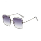 Technische Sonnenbrille mit grauem Verlauf – rechteckig, ohne optischen Effekt.