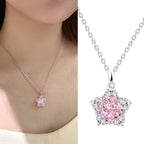 Getragene Silberkette mit rosa Zirkonia-Stern – feminin, symbolisch und hochwertig verarbeitet