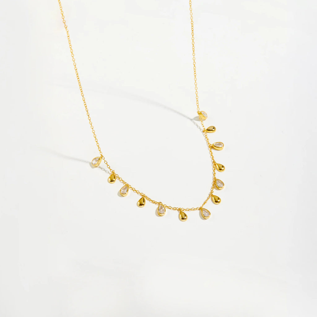 Vergoldete Tropfenkette mit feiner Struktur – 18K Gold auf 925 Silber, beweglich und zart