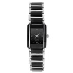 Gliederuhr in Schwarz und Silber mit rechteckigem Zifferblatt und klarer Kante