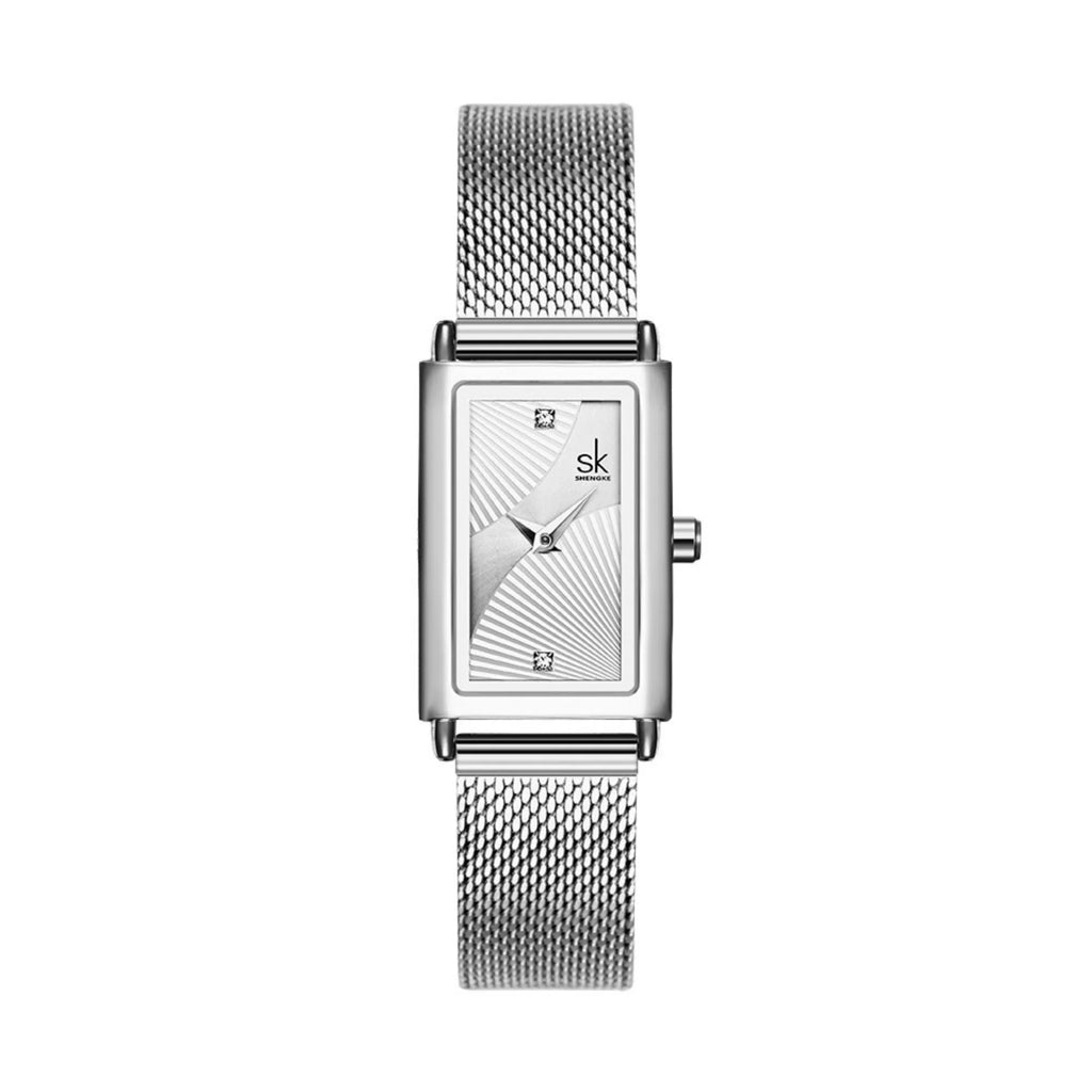Rechteckige Uhr in Silber mit feinem Metallarmband und symmetrischem Zifferblatt
