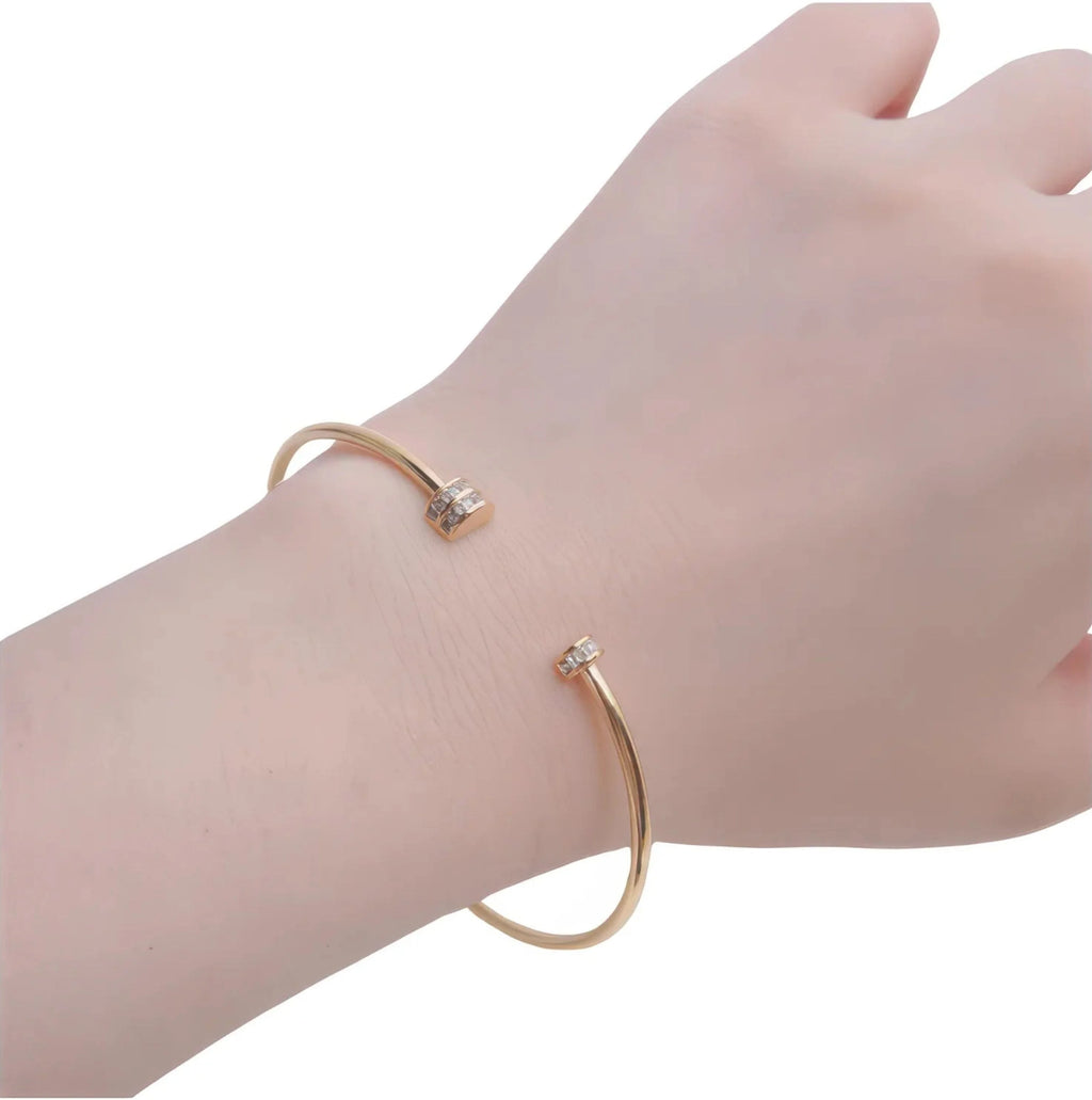 Getragenes 925 Silberarmband mit Zirkonia – leicht, funkelnd und elegant auf der Haut