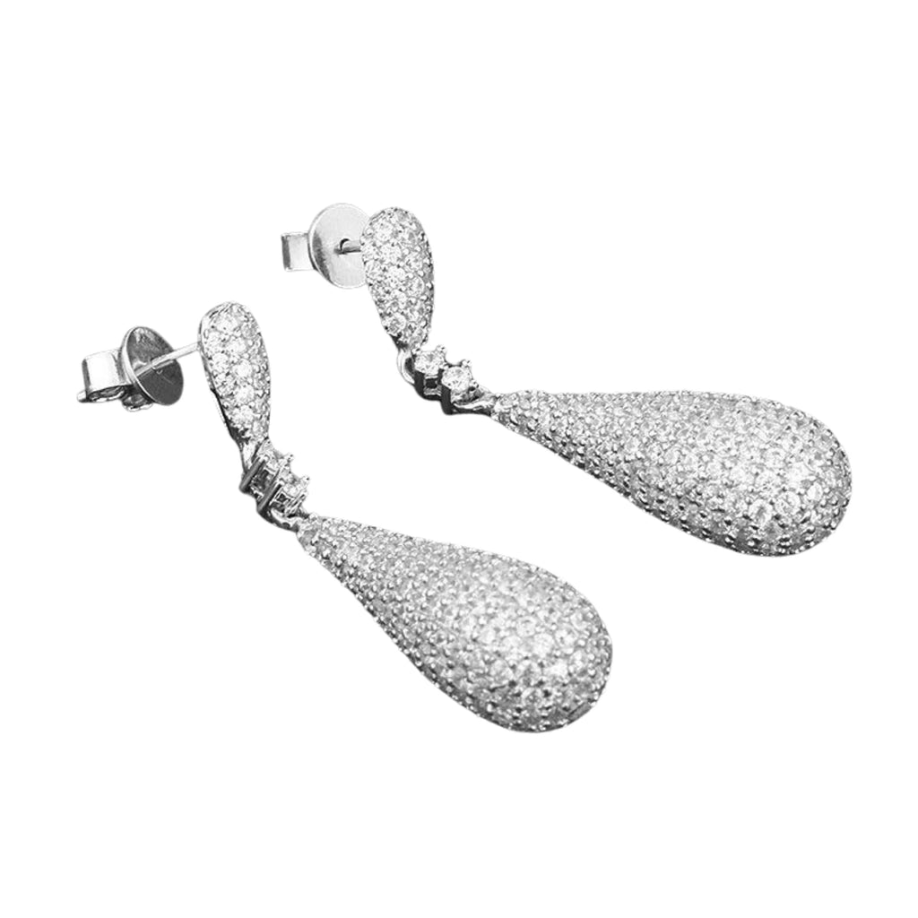 Ohrhänger mit glänzenden Zirkoniasteinen, sichtbare Steckerperspektive